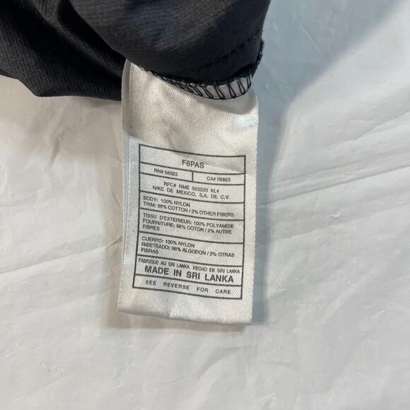 Nike Black Windbreaker Pullover Men’s L Quarter Snap Nylon Sweatshirt Zip Pocket - Picture 9 of 12
